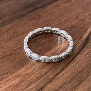 Pandora Oval Leaves Ring *retired*